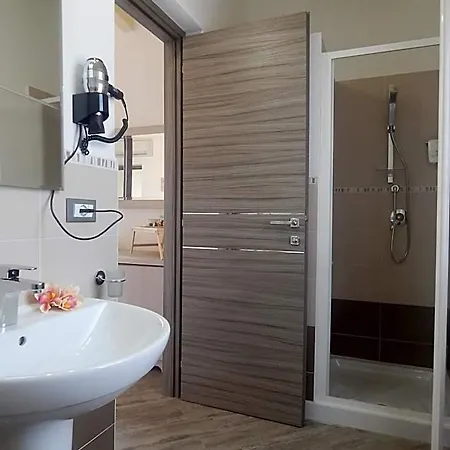 Il Platano Hotell 3*