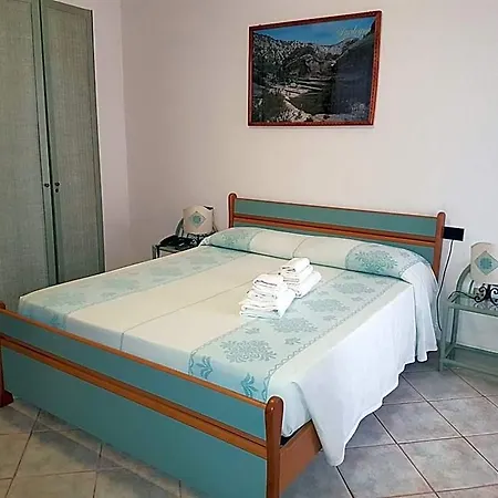 Il Platano Hotell 3*